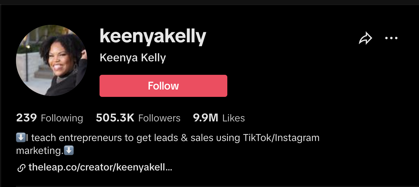 Keenyakelly is a TikTok and Instagram consultant